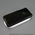 弊社「置きらく充電レシーバー for iPhone5s/5」との併用例。